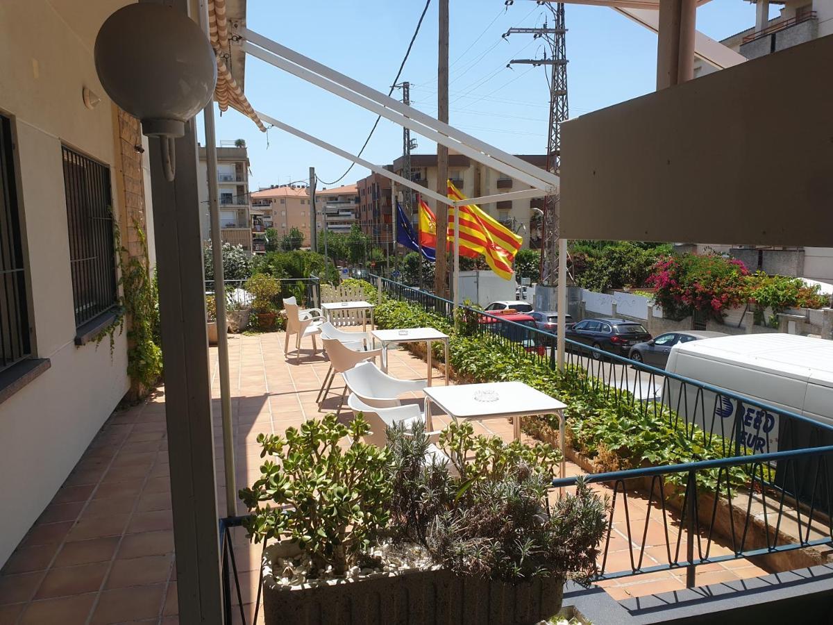Hotel Sant Jordi Segur de Calafell Exterior photo