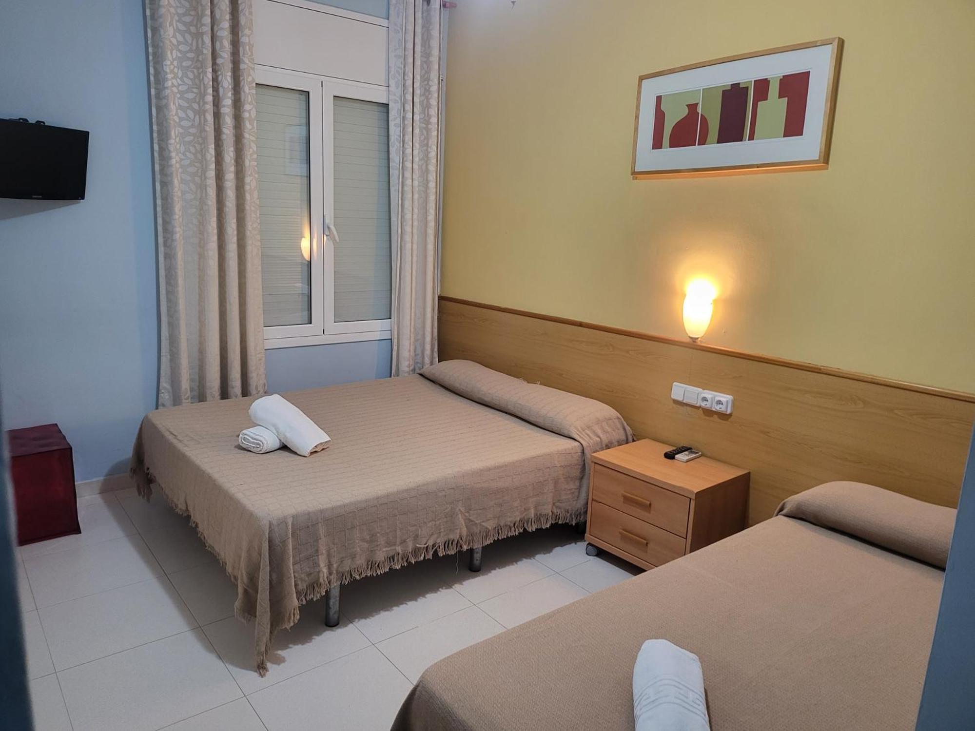 Hotel Sant Jordi Segur de Calafell Exterior photo