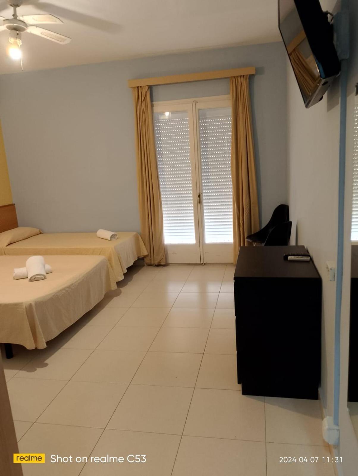 Hotel Sant Jordi Segur de Calafell Exterior photo